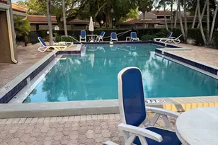 802 St Andrews Rd, Hollywood, FL 33021 - Photo 2