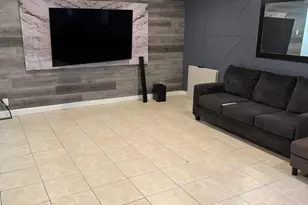 802 St Andrews Rd, Hollywood, FL 33021 - Photo 16