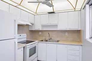 2004 Lake Osborne Dr, Lake Worth Beach, FL 33461 - Photo 8