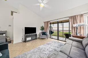 16 Via De Casas Sur, Boynton Beach, FL 33426 - Photo 4