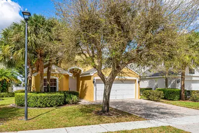 131 Lancaster Way, Royal Palm Beach, FL 33414 - Photo 6