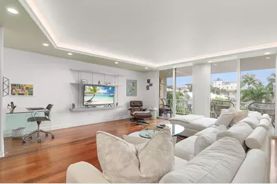 170 Chilean Avenue #3c, Palm Beach, FL 33480 - Photo 2