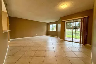 9799 Westview Dr, Coral Springs, FL 33076 - Photo 4