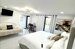 1433 NE 53rd Ct, Pompano Beach, FL 33064 - Photo 18