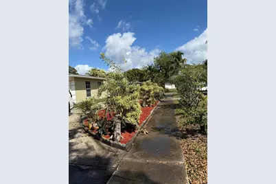 511 SW 63rd Terrace, Margate, FL 33068 - Photo 4