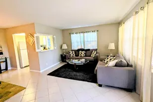 240 Sheffield J, West Palm Beach, FL 33417 - Photo 2
