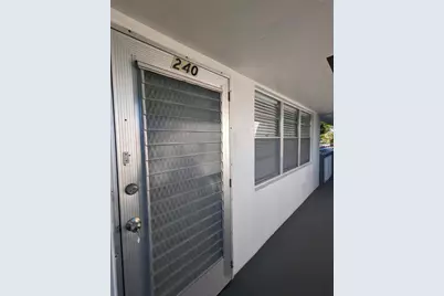 240 Sheffield J, West Palm Beach, FL 33417 - Photo 10