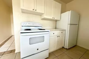 407 55th St, West Palm Beach, FL 33407 - Photo 2