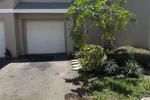 1958 E Discovery Cir Circle E, Deerfield Beach, FL 33442 - Photo 32