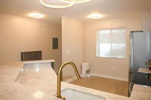 2334 S Cypress Bend Dr, Pompano Beach, FL 33069 - Photo 10