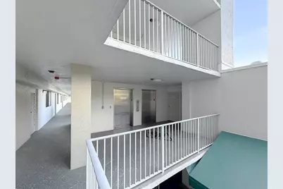 2334 S Cypress Bend Drive #202, Pompano Beach, FL 33069 - Photo 32