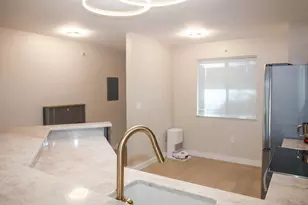 2334 S Cypress Bend Dr, Pompano Beach, FL 33069 - Photo 10