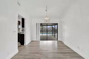 5127 E Woodstone Cir Circle E, Lake Worth, FL 33463 - Photo 8