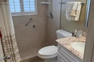 3160 Lake Osborne Dr, Lake Worth Beach, FL 33461 - Photo 12