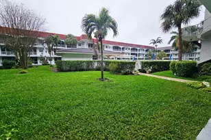 501 Blue Heron Dr, Hallandale Beach, FL 33009 - Photo 1