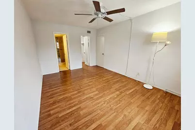 501 Blue Heron Drive, Hallandale Beach, FL 33009 - Photo 18