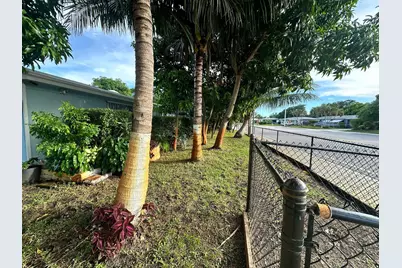 104 NE 16th Avenue, Boynton Beach, FL 33435 - Photo 42