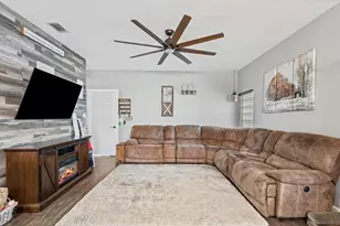 6817 Coral Reef St, Lake Worth, FL 33467 - Photo 10