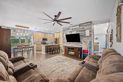 6817 Coral Reef Street, Lake Worth, FL 33467 - Photo 8