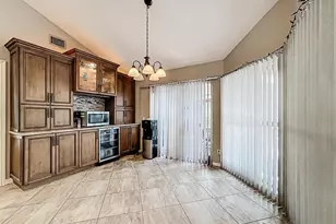 1099 Greystone Ln, Sarasota, FL 34232 - Photo 20