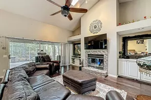 1099 Greystone Ln, Sarasota, FL 34232 - Photo 10