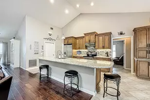 1099 Greystone Ln, Sarasota, FL 34232 - Photo 18