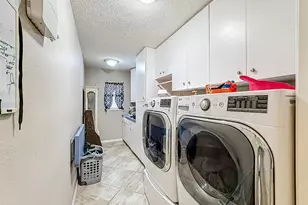 1099 Greystone Ln, Sarasota, FL 34232 - Photo 26