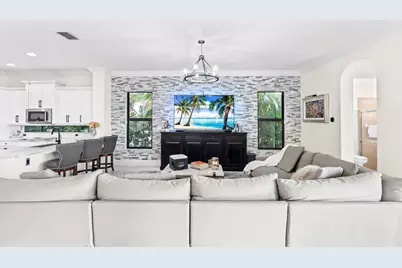 647 Edgebrook Lane, Royal Palm Beach, FL 33411 - Photo 12