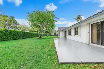 9561 N Orchard Circle, Davie, FL 33328 - Photo 6