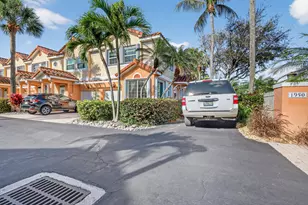 1950 NE 7th St, Deerfield Beach, FL 33441 - Photo 4