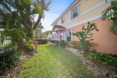 1950 NE 7th Street #105, Deerfield Beach, FL 33441 - Photo 10