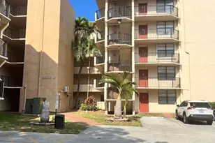 3500 Blue Lake Dr, Pompano Beach, FL 33064 - Photo 2