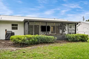 1003 NW 16th Pl, Stuart, FL 34994 - Photo 24