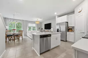 3905 SE Mentmore Ln, Stuart, FL 34997 - Photo 2