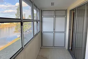 115 Camden E, West Palm Beach, FL 33417 - Photo 16