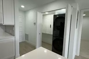 4483 Luxemburg Ct, Lake Worth, FL 33467 - Photo 8