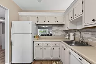 7680 NW 1st St, Margate, FL 33063 - Photo 8