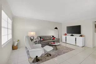 3085 E Exeter E, Boca Raton, FL 33434 - Photo 8