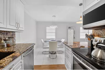 3085 E Exeter E #3085, Boca Raton, FL 33434 - Photo 16