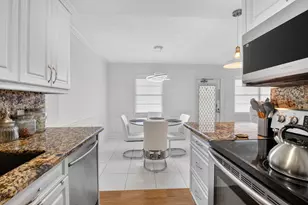3085 E Exeter E, Boca Raton, FL 33434 - Photo 16