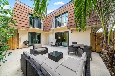 2715 27th Court, Jupiter, FL 33477 - Photo 8