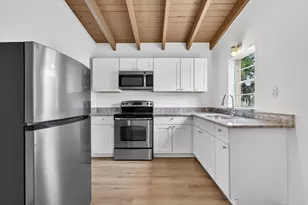 405 N 22nd St, Fort Pierce, FL 34950 - Photo 8