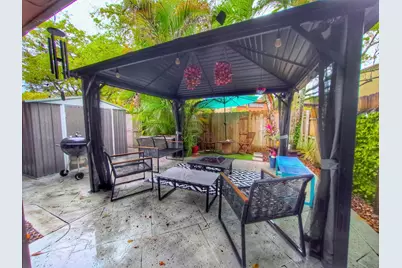 10180 E Cypress Court #10180, Pembroke Pines, FL 33026 - Photo 4