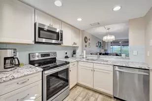 9501 Seagrape Dr, Davie, FL 33324 - Photo 1