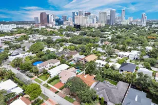 805 SE 10th St, Fort Lauderdale, FL 33316 - Photo 14