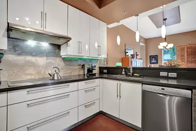 2617 NE 14th Avenue #304, Wilton Manors, FL 33334 - Photo 2