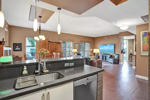 2617 NE 14th Ave, Wilton Manors, FL 33334 - Photo 16