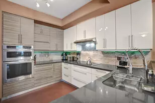 2617 NE 14th Ave, Wilton Manors, FL 33334 - Photo 1