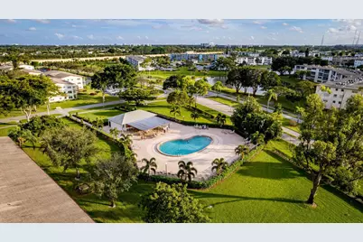 588 Mansfield N, Boca Raton, FL 33434 - Photo 12