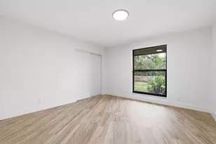 8862 Wendy Ln S, West Palm Beach, FL 33411 - Photo 16